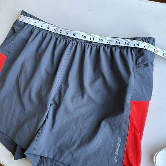 NWT Brooks Sherpa 2-in-1 5” Running Shorts Swim Trunks Grey and Orange - Picture 16 of 17